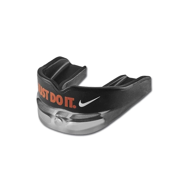Nike - Alpha hammassuoja