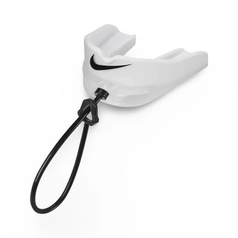 Nike - Alpha hammassuoja